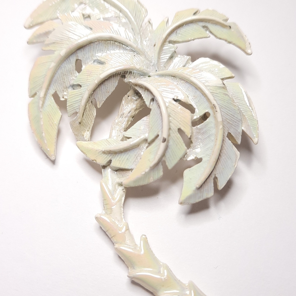 Palm Tree Pin